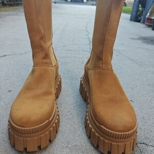 Chunky Tan Platform Boots